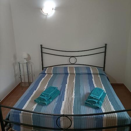 Casa Oasi Lejlighed Villa Cameroni Eksteriør billede