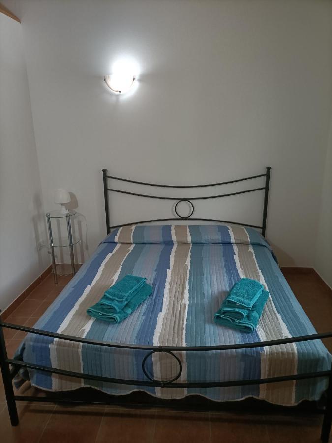 Casa Oasi Lejlighed Villa Cameroni Eksteriør billede